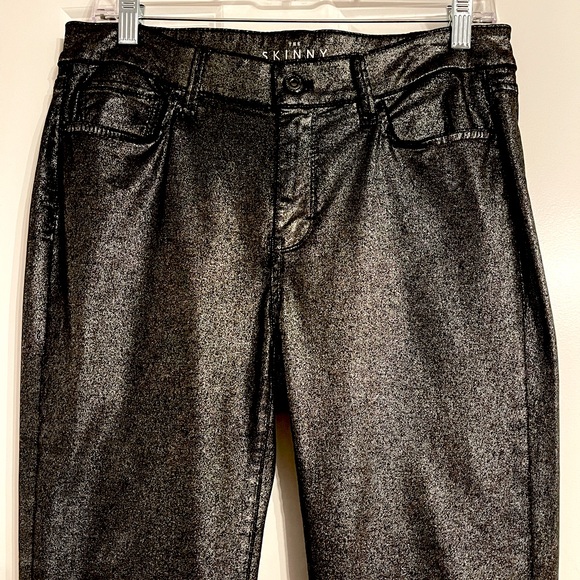 LIKE NEW! WHBM Silver Coated Denim Gray - Picture 4 of 6